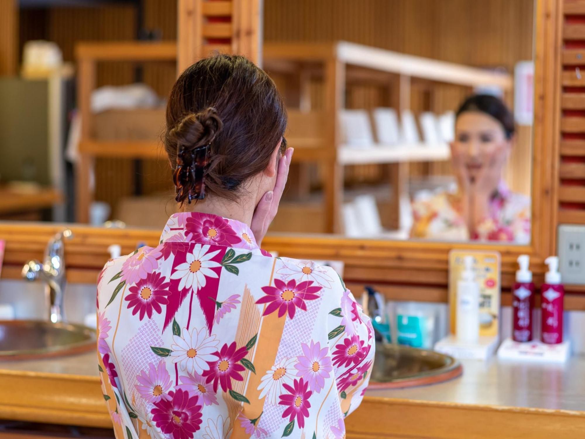 Kusatsu-Onsen Hotel Resort Кусацу Екстер'єр фото