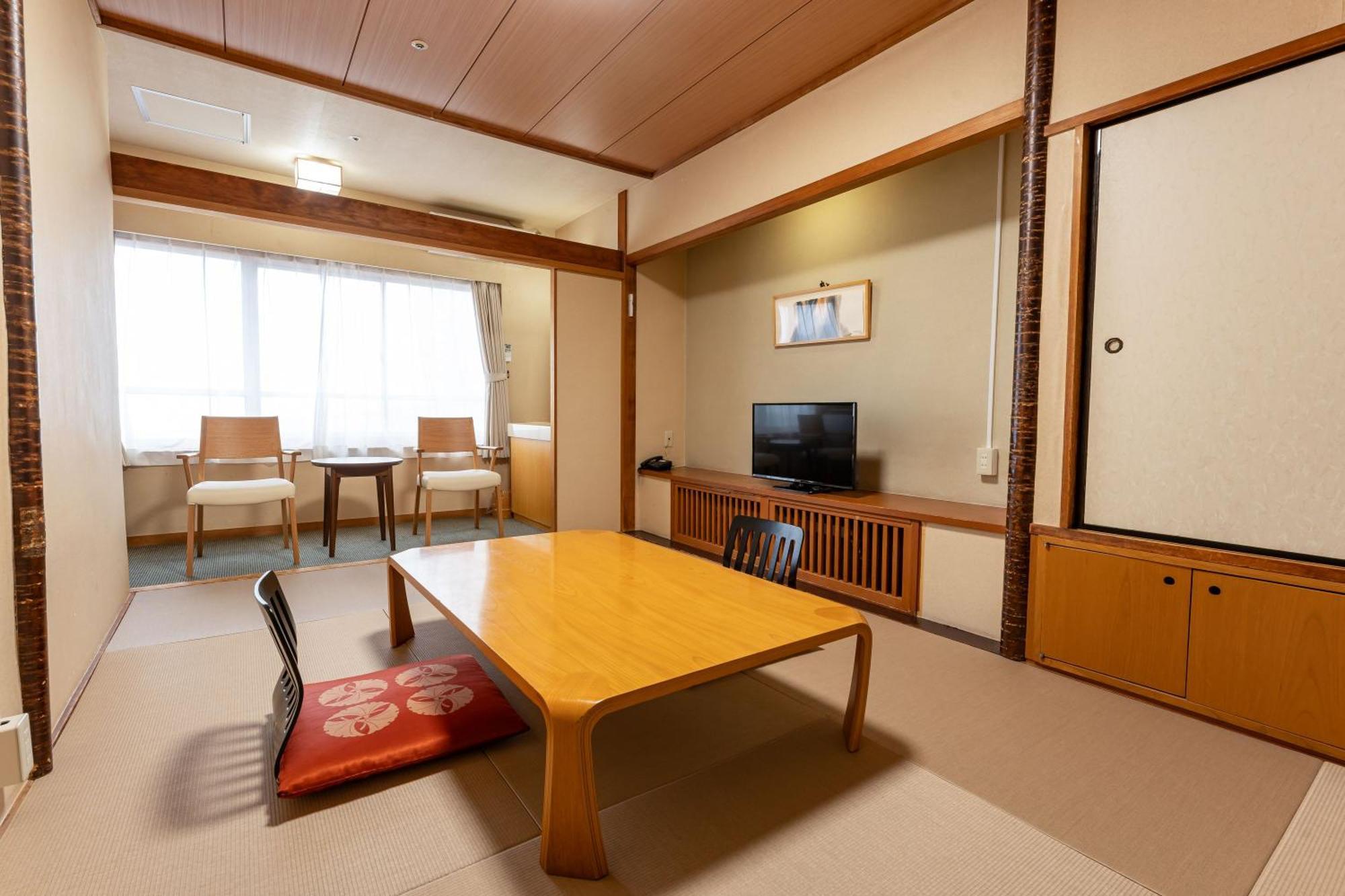Kusatsu-Onsen Hotel Resort Кусацу Екстер'єр фото