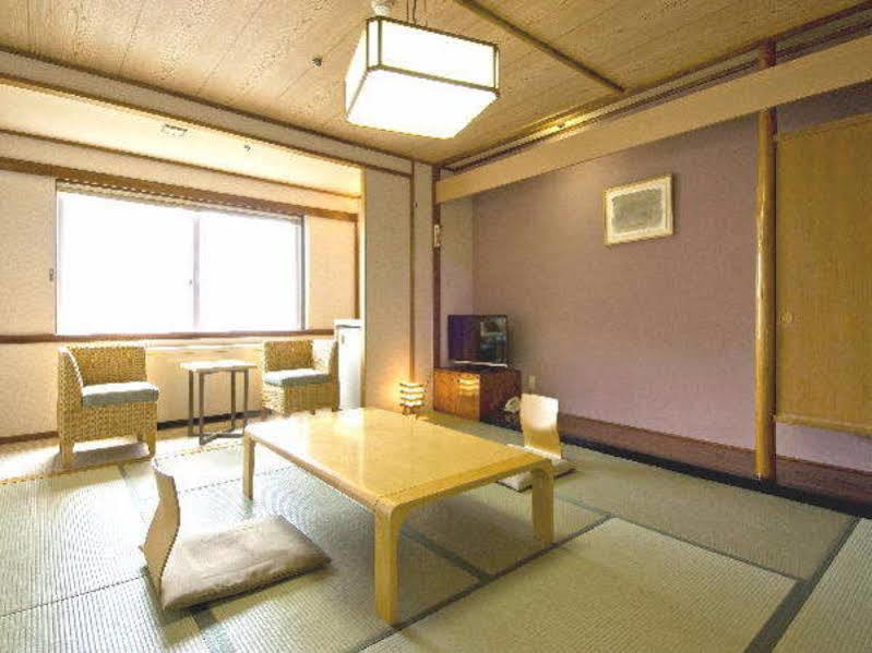 Kusatsu-Onsen Hotel Resort Кусацу Екстер'єр фото